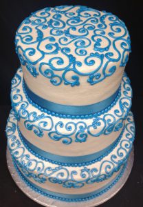 bolo de casamento azul e branco